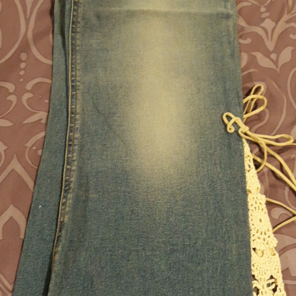 Jeans - Picture 2 of 8